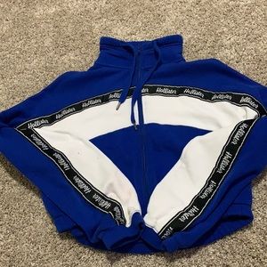 Hollister turtle neck sweater.